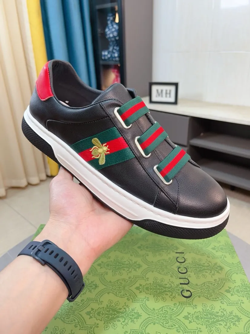 Factory price 480🌹🌹GUCCI [Gucci] New high-end brand of men's shoes, the latest fashionable casual men's shoes, trendy and versatile style, relaxed and sporty style, uppers imported from Italy, first-layer cowhide, genuine leather lining and ultra-fine workmanship. Original personalized fashionable rubber wear-resistant outsole, light and comfortable on the foot, size 38-44